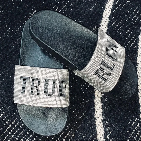 TRUE RELIGION MEYER ENCRUSTED CRYSTAL RHINSTONE | RUBBER SLIDES | Sz 7 | USED - Picture 4 of 8